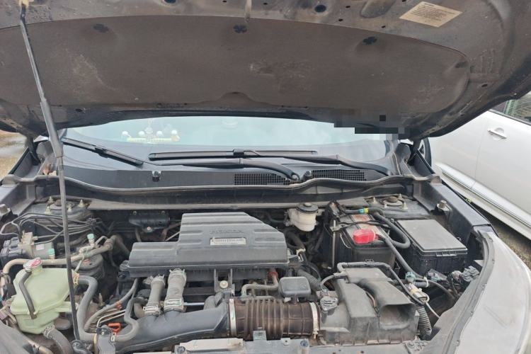 Used Honda CR-V 2019 240TURBO CVT 2WD Comfort Version China VI Emission Standard Engine Bay