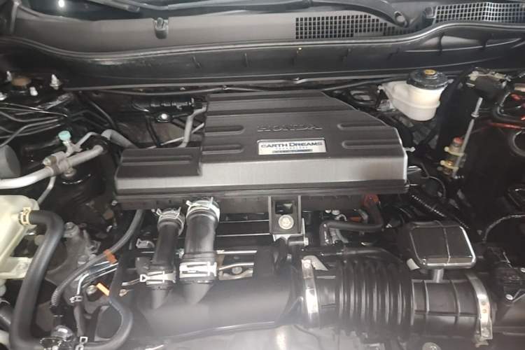Used Honda CR-V 2019 240TURBO CVT 2WD Comfort Version China VI Emission Standard Engine Bay