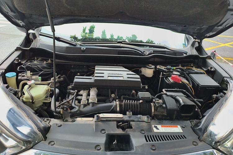 Used Honda CR-V 2019 240TURBO CVT 2WD Comfort Version China VI Emission Standard Engine Bay