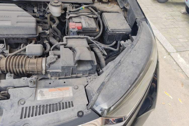 Used Honda CR-V 2019 240TURBO CVT 2WD Fashion Edition China V Engine Bay Left