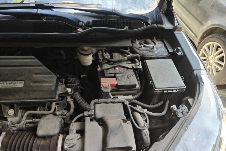 Used Honda CR-V 2019 Brilliant Edition Plus 240TURBO CVT Two-Wheel Drive Fashion Version China VI Emission Standard Engine Bay Left