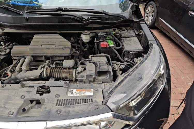 Used Honda CR-V 2019 240TURBO CVT 2WD Comfort Version China VI Emission Standard Engine Bay Left
