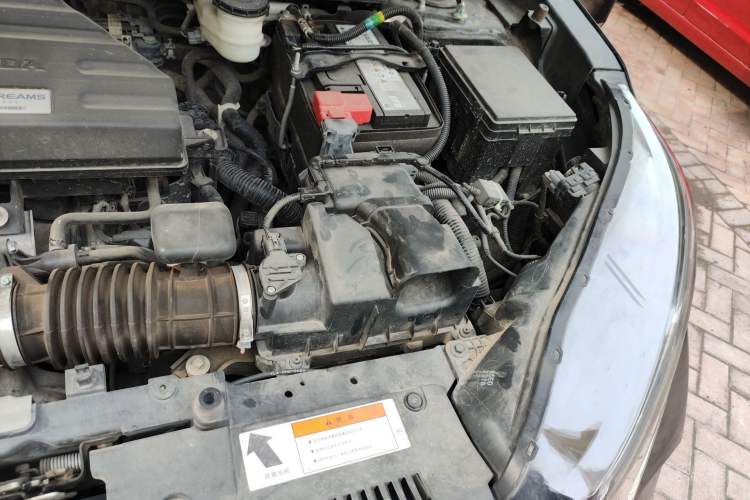 Used Honda CR-V 2019 240TURBO CVT 2WD Fashion Edition China VI Engine Bay Left