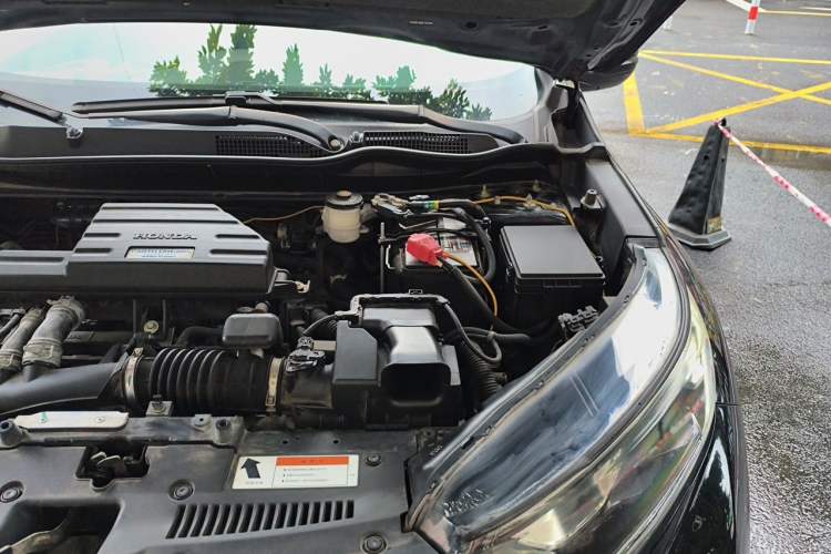 Used Honda CR-V 2019 240TURBO CVT 2WD Comfort Version China VI Emission Standard Engine Bay Left