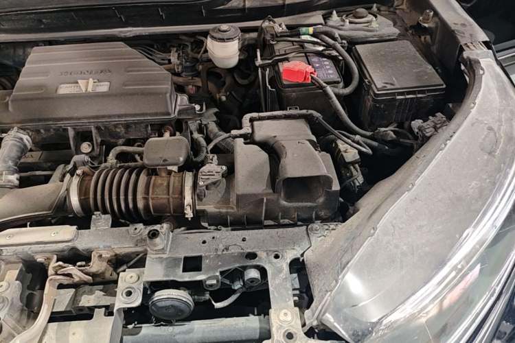 Used Honda CR-V 2019 Brilliant Edition 240TURBO CVT 2WD Comfort Version China VI Emission Standard Engine Bay Left