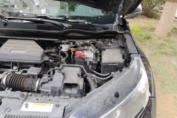 Used Honda CR-V 2019 240TURBO CVT 2WD Comfort Version China VI Emission Standard Engine Bay Left