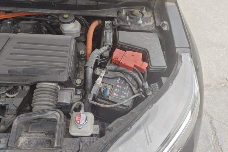 Used Honda CR-V 2019 Rui Hybrid 2.0L 2WD Pure Drive Version China V Emission Standard Engine Bay Left