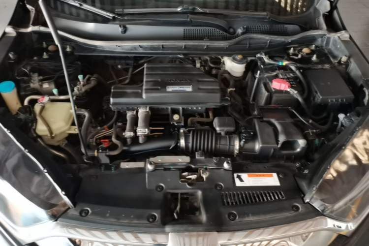 Used Honda CR-V 2019 240TURBO CVT 2WD Comfort Version China VI Emission Standard Engine Bay