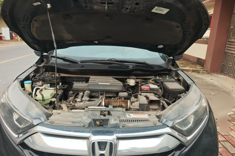 Used Honda CR-V 2019 240TURBO CVT 2WD Fashion Edition China V Engine Bay
