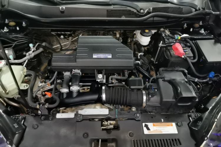 Used Honda CR-V 2019 240TURBO CVT 2WD Comfort Version China VI Emission Standard Engine Bay