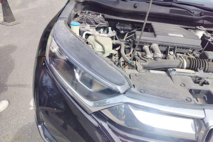 Used Honda CR-V 2019 Brilliant Edition Plus 240TURBO CVT Two-Wheel Drive Fashion Version China VI Emission Standard Engine Bay Right