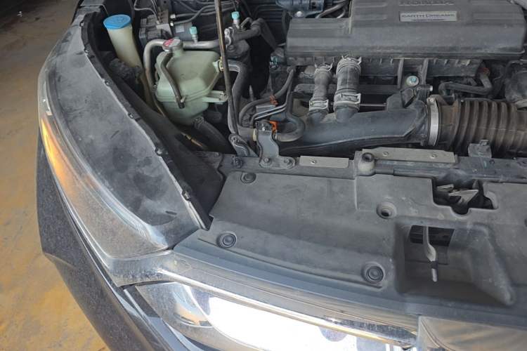 Used Honda CR-V 2019 240TURBO CVT 2WD Fashion Edition China VI Engine Bay Right