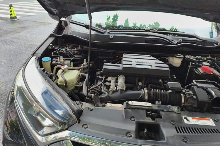 Used Honda CR-V 2019 240TURBO CVT 2WD Comfort Version China VI Emission Standard Engine Bay Right