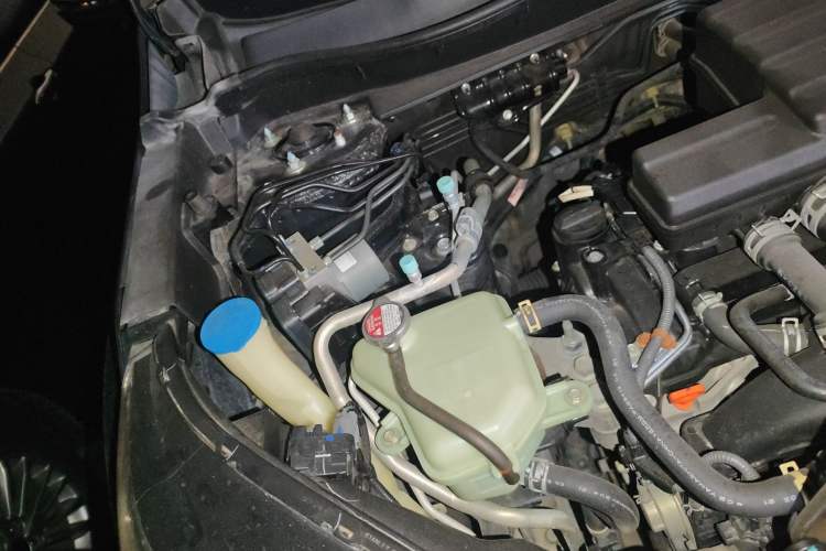 Used Honda CR-V 2019 240TURBO CVT 2WD Comfort Version China V Engine Bay Right