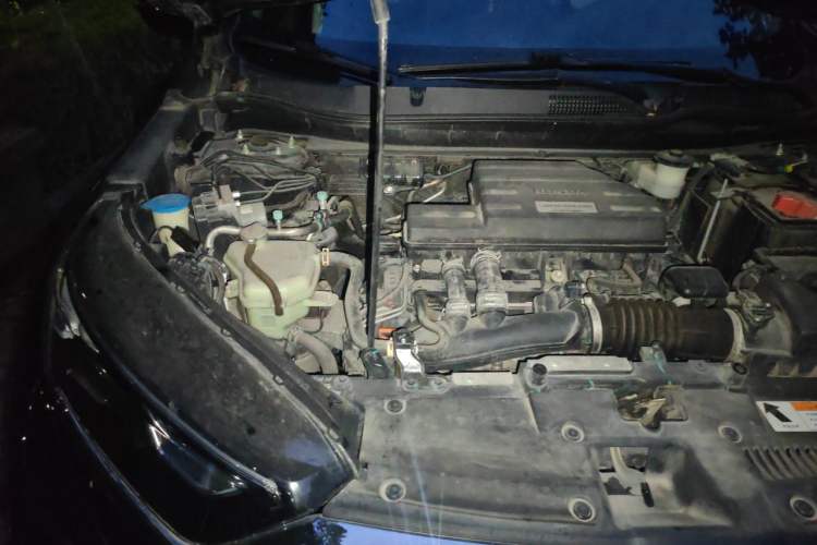 Used Honda CR-V 2019 Brilliant Edition 240TURBO CVT 2WD Comfort Version China VI Emission Standard Engine Bay Right