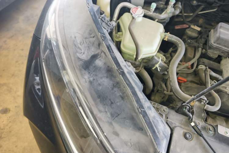 Used Honda CR-V 2019 240TURBO CVT 2WD Comfort Version China VI Emission Standard Engine Bay Right