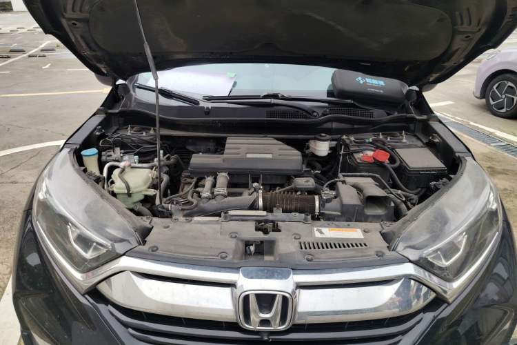 Used Honda CR-V 2019 240TURBO CVT 2WD Comfort Version China VI Emission Standard Engine Bay