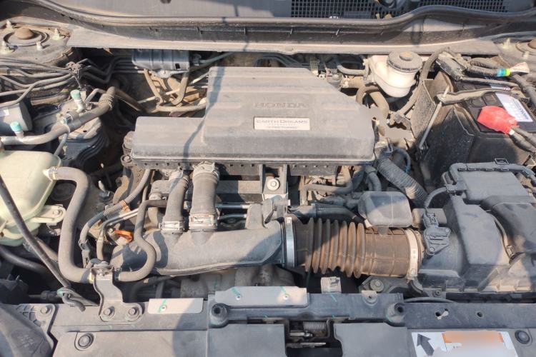 Used Honda CR-V 2019 240TURBO CVT 2WD Comfort Version China VI Emission Standard Engine Bay