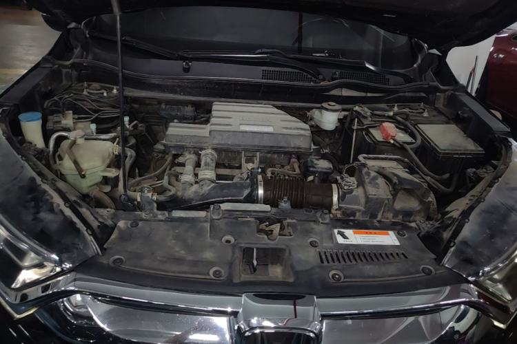 Used Honda CR-V 2019 240TURBO CVT 2WD Comfort Version China VI Emission Standard Engine Bay