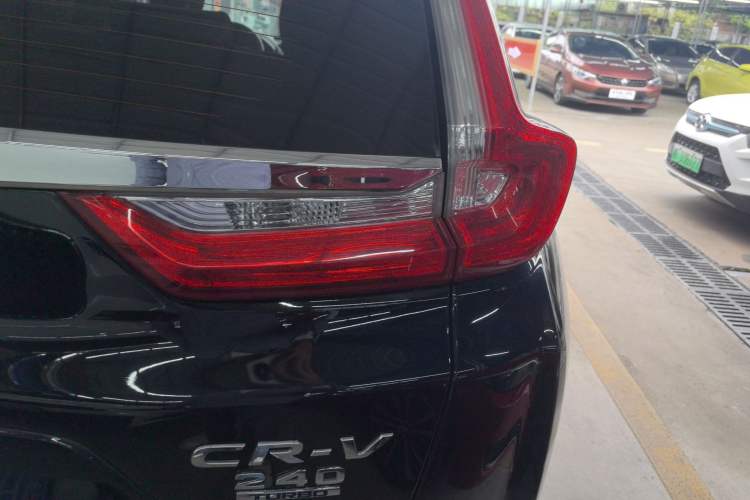 Used Honda CR-V 2019 Brilliant Edition 240TURBO CVT 2WD Comfort Version China VI Emission Standard Exterior 3