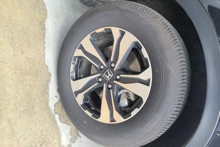 Used Honda CR-V 2019 Brilliant Edition 240TURBO CVT 2WD Comfort Version China VI Emission Standard Exterior 4