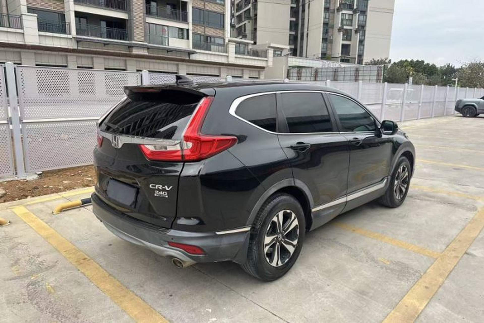 Used Honda CR-V 2019 240TURBO CVT 2WD Fashion Edition China V Exterior 5