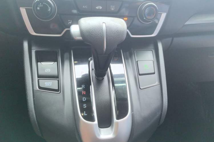 Used Honda CR-V 2019 Brilliant Edition 240TURBO CVT 2WD Comfort Version China VI Emission Standard Gear Lever