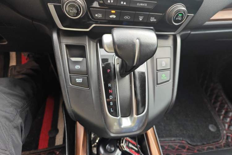 Used Honda CR-V 2019 Brilliant Edition Plus 240TURBO CVT Two-Wheel Drive Fashion Version China VI Emission Standard Gear Lever