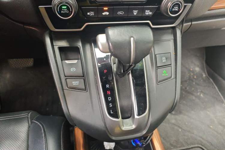 Used Honda CR-V 2019 240TURBO CVT 2WD Fashion Edition China VI Gear Lever