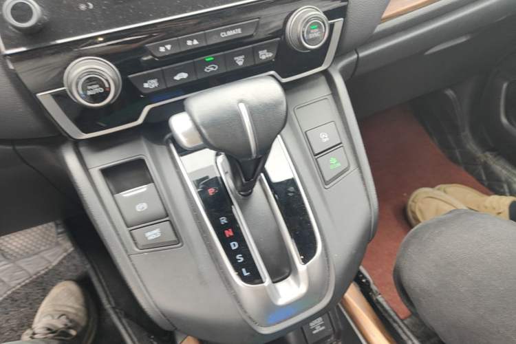 Used Honda CR-V 2019 240TURBO CVT 2WD Fashion Edition China VI Gear Lever