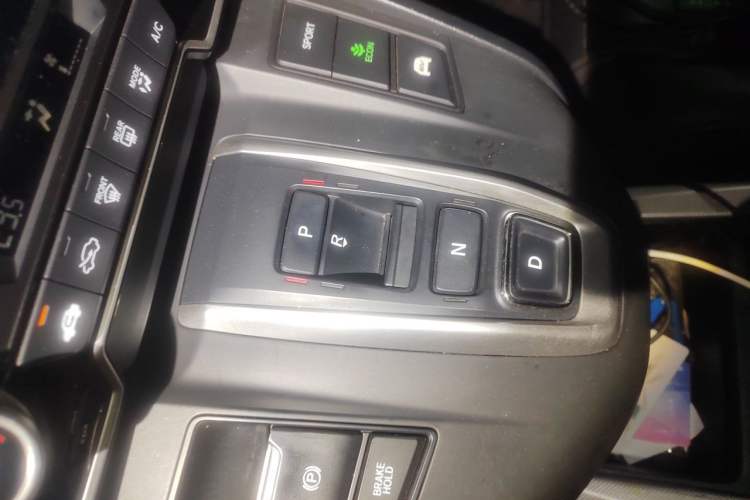 Used Honda CR-V 2019 Rui Hybrid 2.0L 2WD Pure Speed Version China V Emission Standard Gear Lever