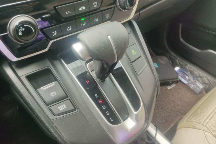 Used Honda CR-V 2019 Brilliant Edition 240TURBO CVT 2WD Comfort Version China VI Emission Standard Gear Lever