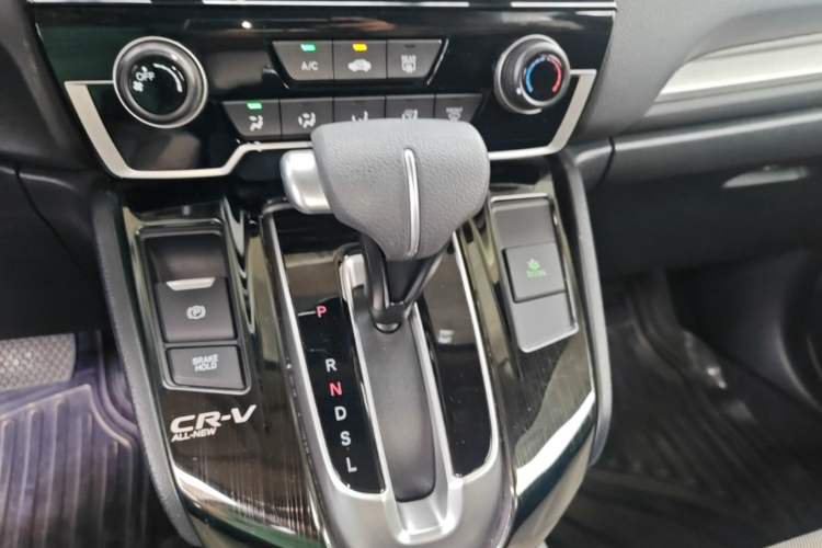 Used Honda CR-V 2019 240TURBO CVT 2WD Comfort Version China VI Emission Standard Gear Lever