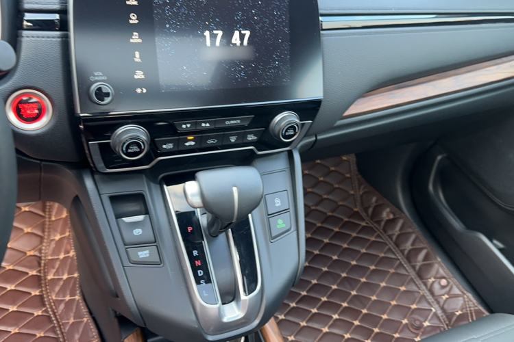 Used Honda CR-V 2019 240TURBO CVT 2WD Fashion Edition China V Gear Lever
