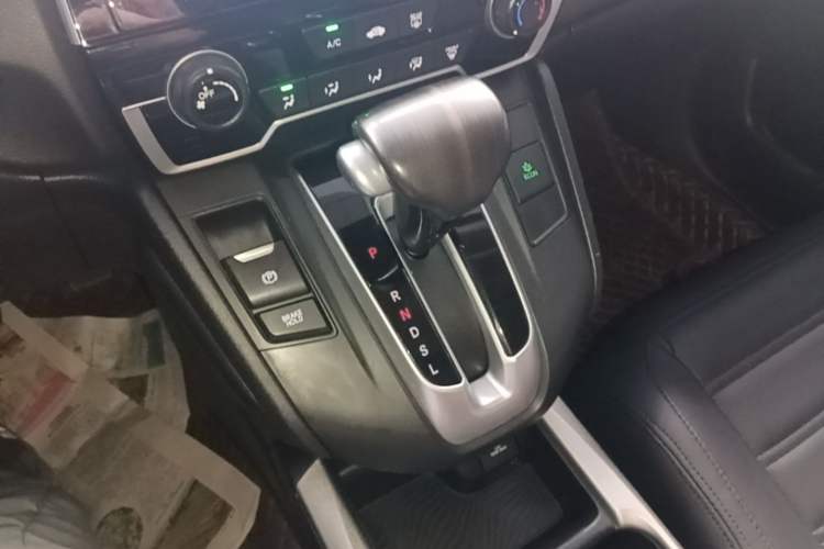 Used Honda CR-V 2019 Brilliant Edition 240TURBO CVT 2WD Comfort Version China VI Emission Standard Gear Lever