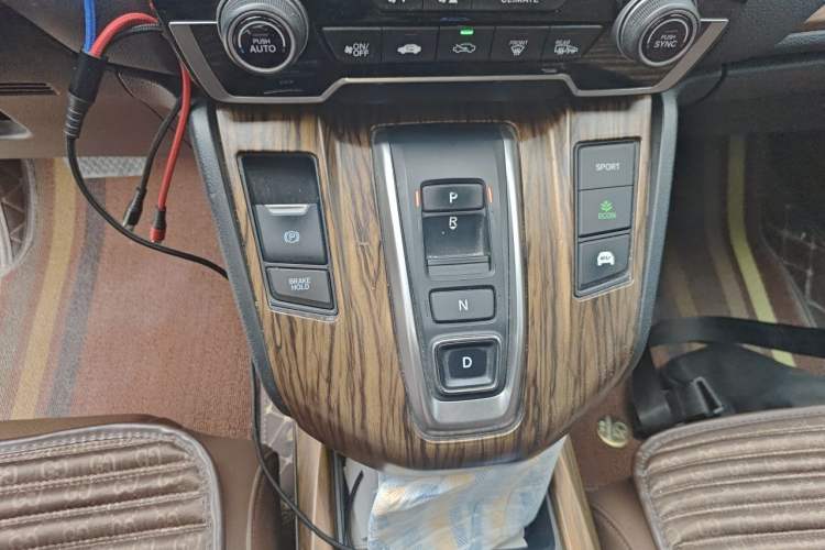 Used Honda CR-V 2019 Rui Hybrid 2.0L 2WD Pure Drive Version China V Emission Standard Gear Lever