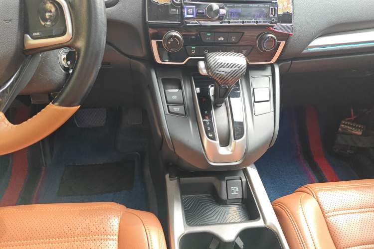 Used Honda CR-V 2019 240TURBO CVT 2WD Comfort Version China VI Emission Standard Gear Lever