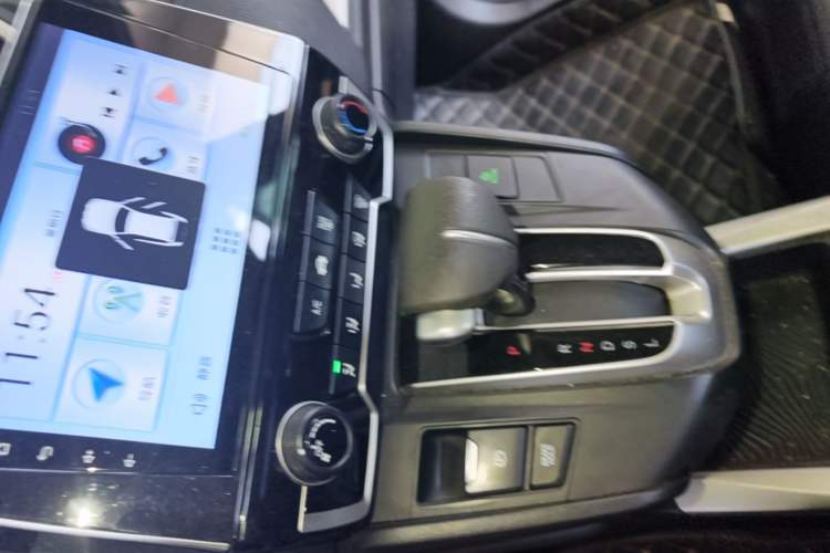Used Honda CR-V 2019 240TURBO CVT 2WD Comfort Version China VI Emission Standard Gear Lever