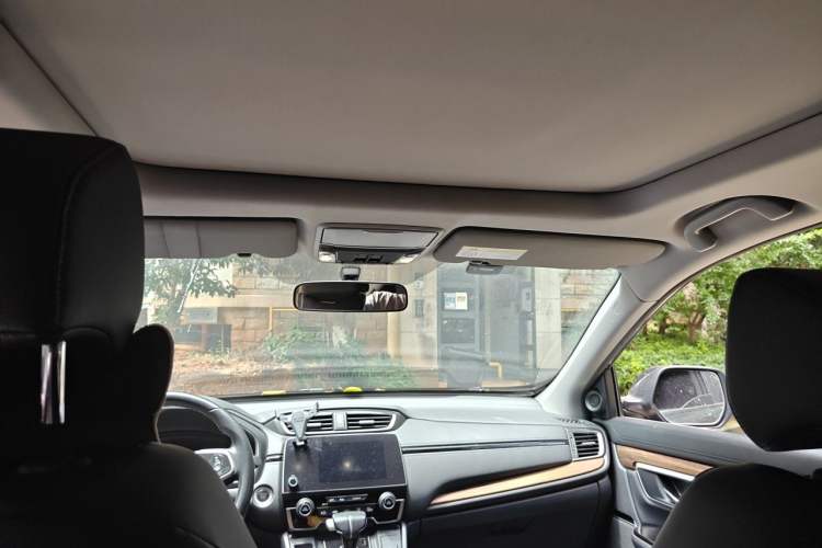 Used Honda CR-V 2019 Brilliant Edition Plus 240TURBO CVT Two-Wheel Drive Fashion Version China VI Emission Standard Headliner