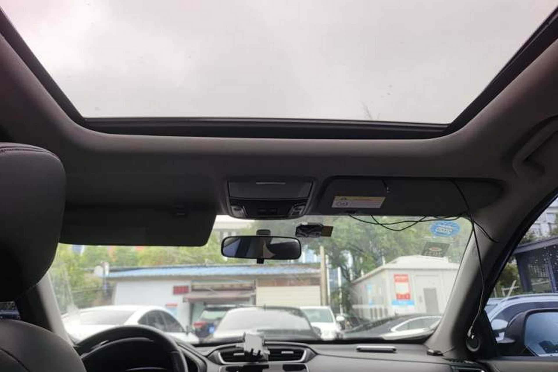 Used Honda CR-V 2019 240TURBO CVT 2WD Fashion Edition China V Headliner