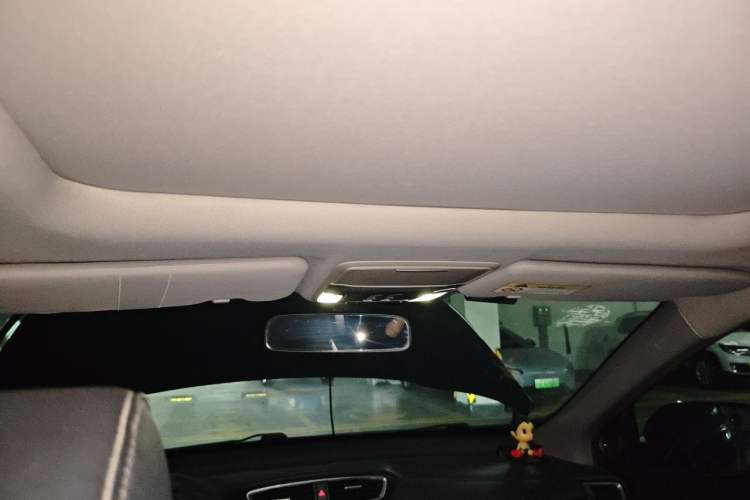 Used Honda CR-V 2019 240TURBO CVT 2WD Fashion Edition China V Headliner