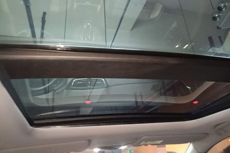 Used Honda CR-V 2019 240TURBO CVT 2WD Fashion Edition China V Headliner