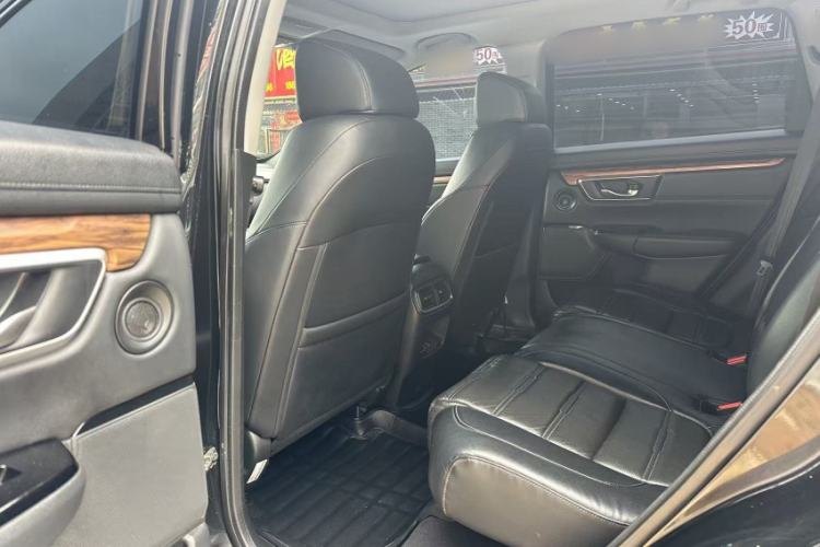 Used Honda CR-V 2019 240TURBO CVT 2WD Fashion Edition China V Interior 2