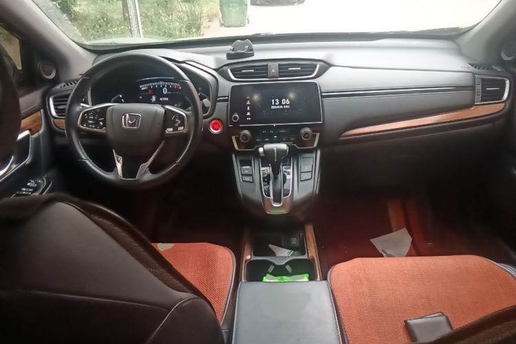 Used Honda CR-V 2019 240TURBO CVT 2WD Fashion Edition China V Interior 2