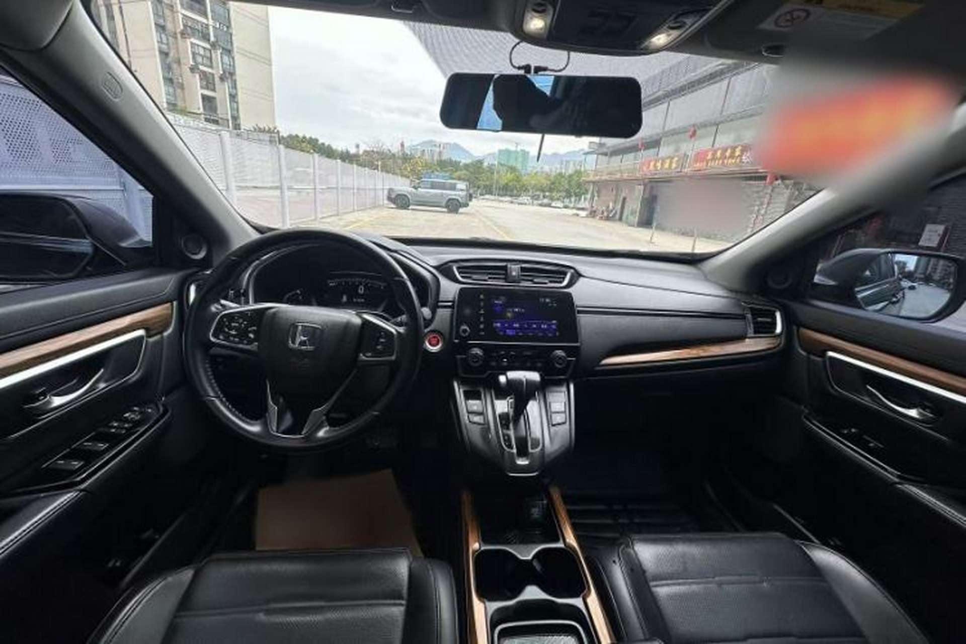 Used Honda CR-V 2019 240TURBO CVT 2WD Fashion Edition China V Interior 4