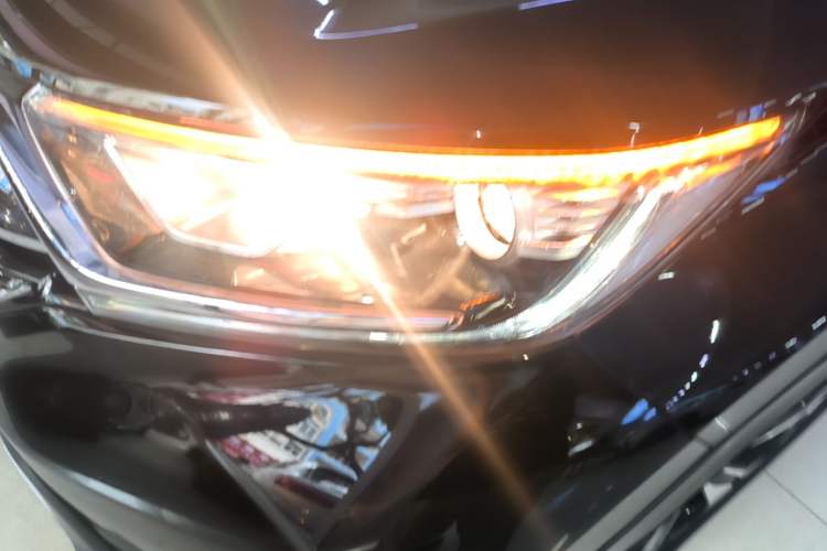 Used Honda CR-V 2019 240TURBO CVT 2WD Fashion Edition China VI Left Front Headlight