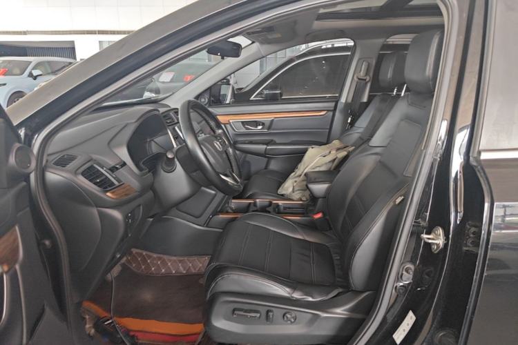 Used Honda CR-V 2019 Brilliant Edition Plus 240TURBO CVT Two-Wheel Drive Fashion Version China VI Emission Standard Left Front Seat