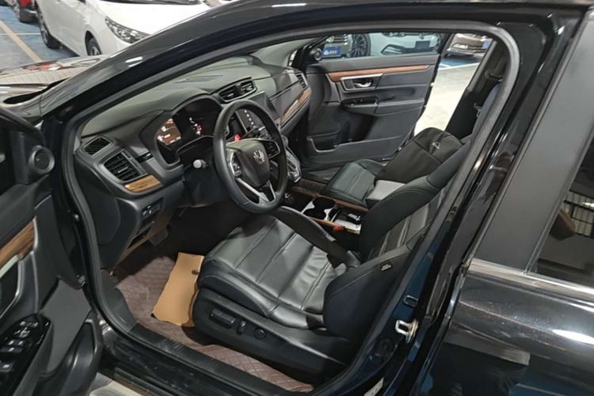 Used Honda CR-V 2019 240TURBO CVT 2WD Fashion Edition China V Left Front Seat