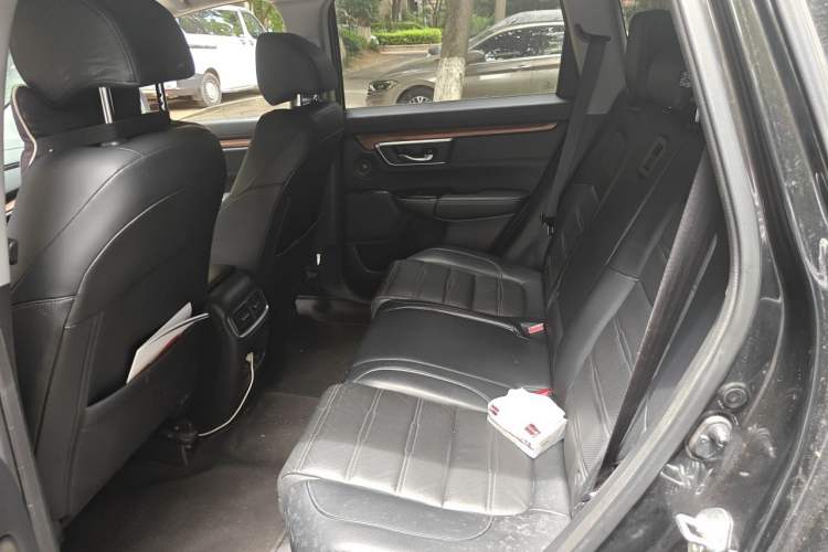 Used Honda CR-V 2019 Brilliant Edition Plus 240TURBO CVT Two-Wheel Drive Fashion Version China VI Emission Standard Left Rear Seat