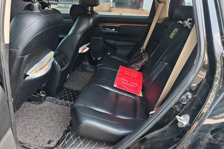 Used Honda CR-V 2019 Brilliant Edition 240TURBO CVT 2WD Comfort Version China VI Emission Standard Left Rear Seat